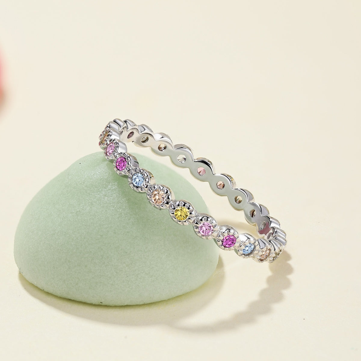 [Clover Jewels]Radiant Sparkling Round Cut Daily Ring