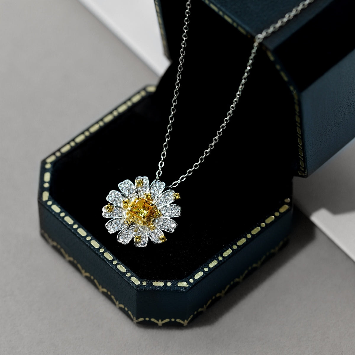 [Clover Jewels]Exquisite Daisy Necklace