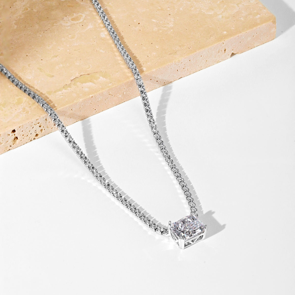 [Clover Jewels]4.0 Carat Elegant Radiant Cut Necklace