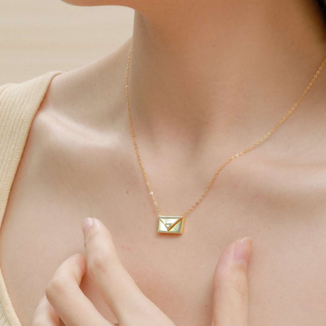 [Clover Jewels]Envelope Heart Shape Mother's Day Necklace