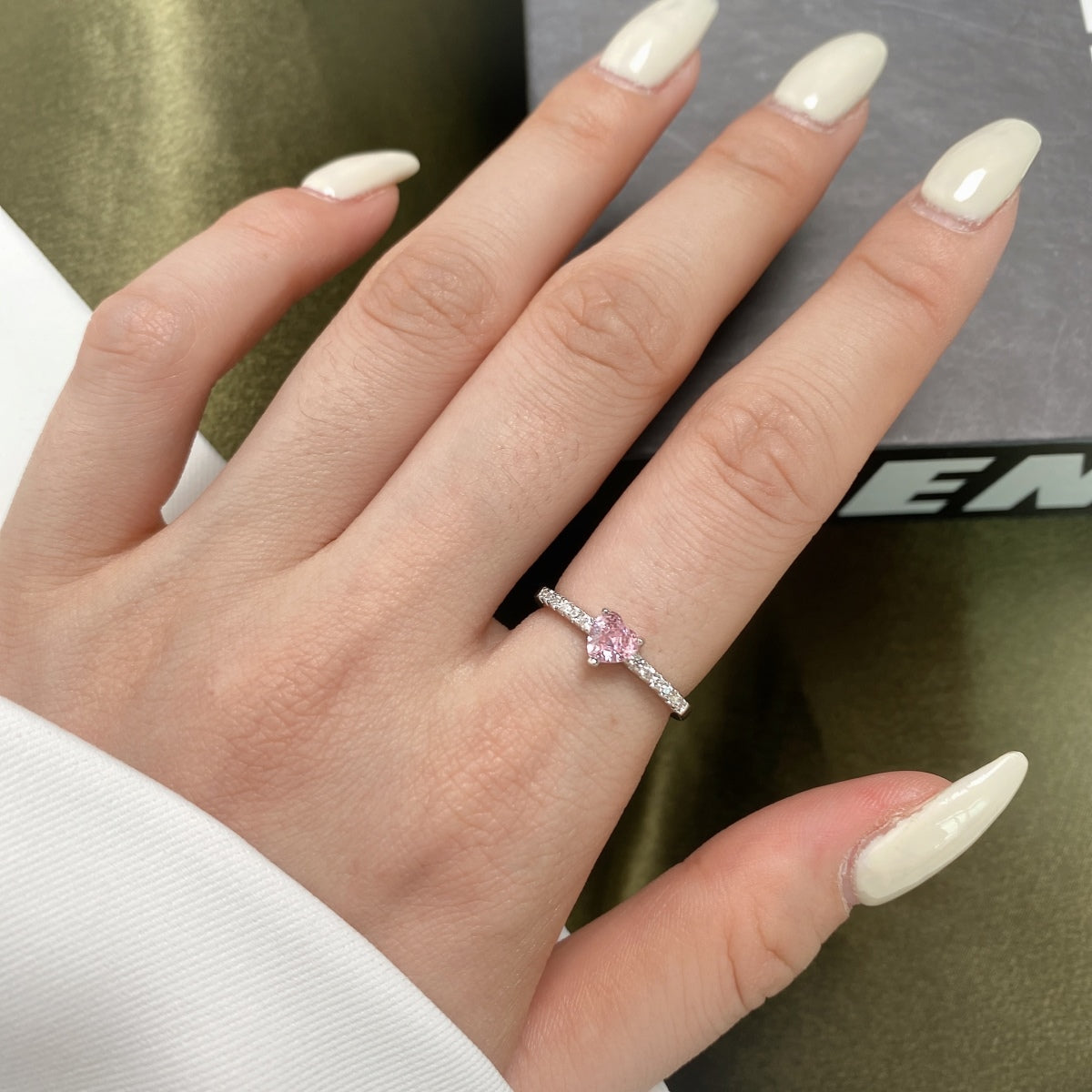 [Clover Jewels]0.5 Carat CaratEternity Charming Heart Shape Lover Ring