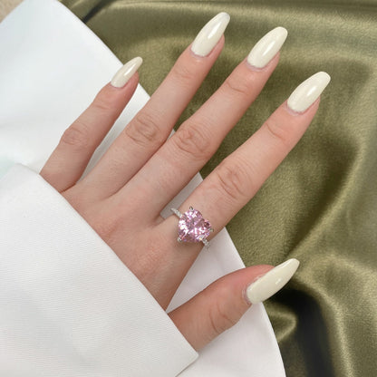 [Clover Jewels]6.0 Carat Luxurious Sparkling Romantic Heart Cut Lover Ring