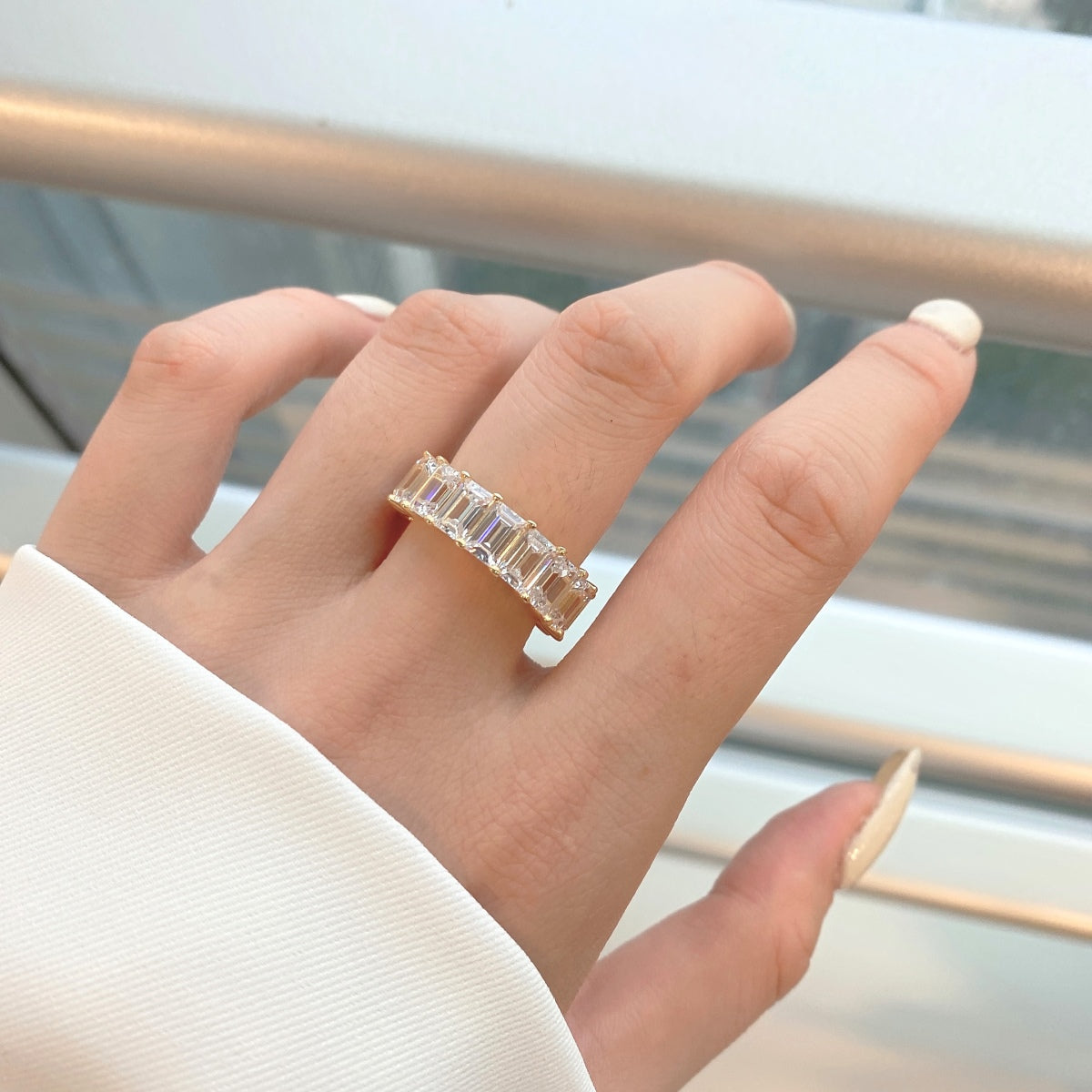 [Clover Jewels]0.75 Carat Elegant Emerald Cut Tennis Ring