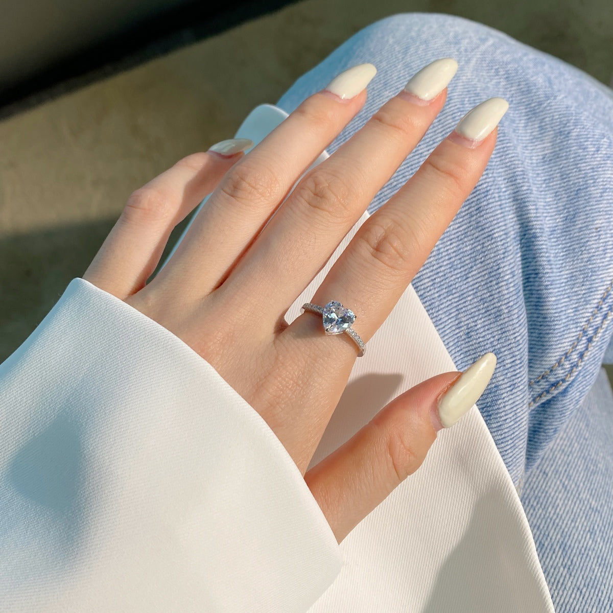 [Clover Jewels]2.0 Carat Dazzling Lustrous Heart Cut Lover Ring