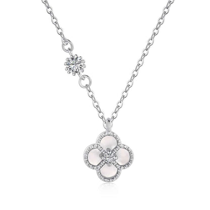 [Clover Jewels]Delicate Flower Shape Necklace