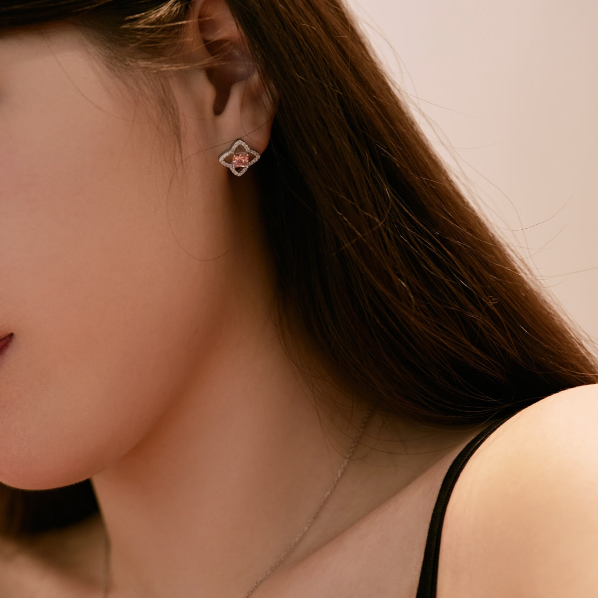 [Clover Jewels]Elegant Star Shape Princess Cut Daily Earrings