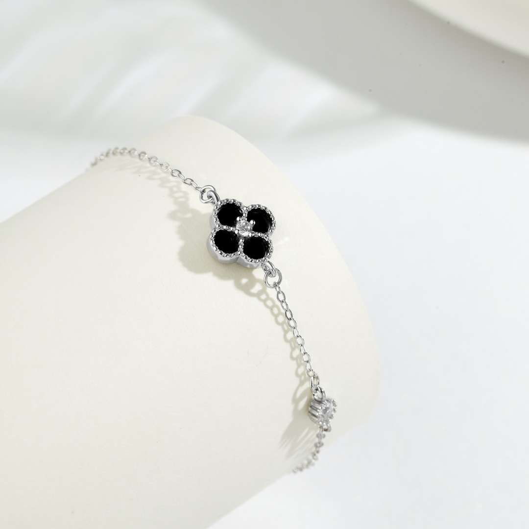 [Clover Jewels]Delicate Four Leaf Clover Bracelet