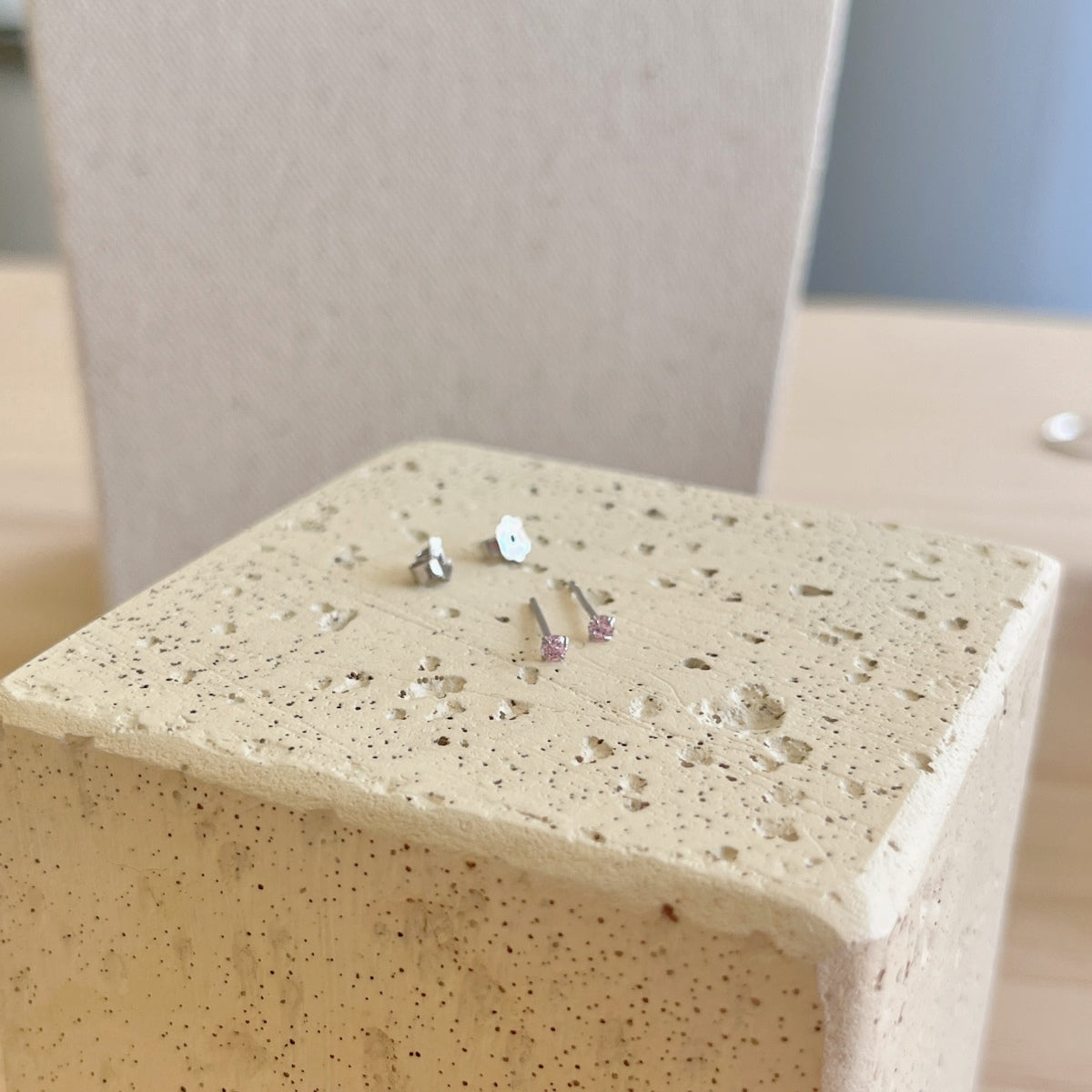 [Clover Jewels]Delicate Solitaire Earrings