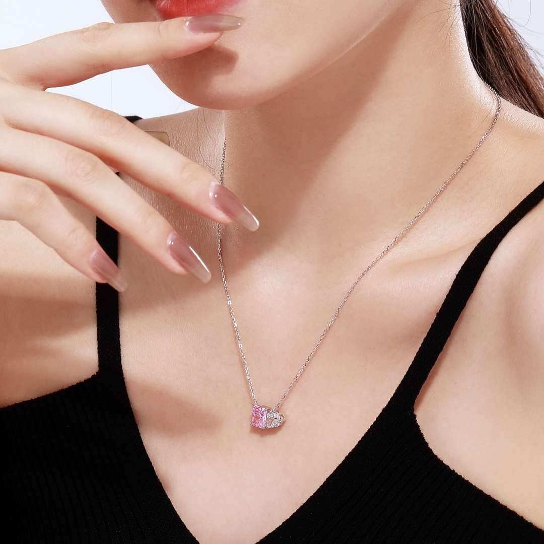 [Clover Jewels]Dazzling Square & Heart Shape Necklace