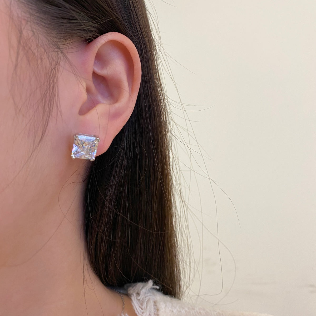 [Clover Jewels]Delicate Square Shape Earrings