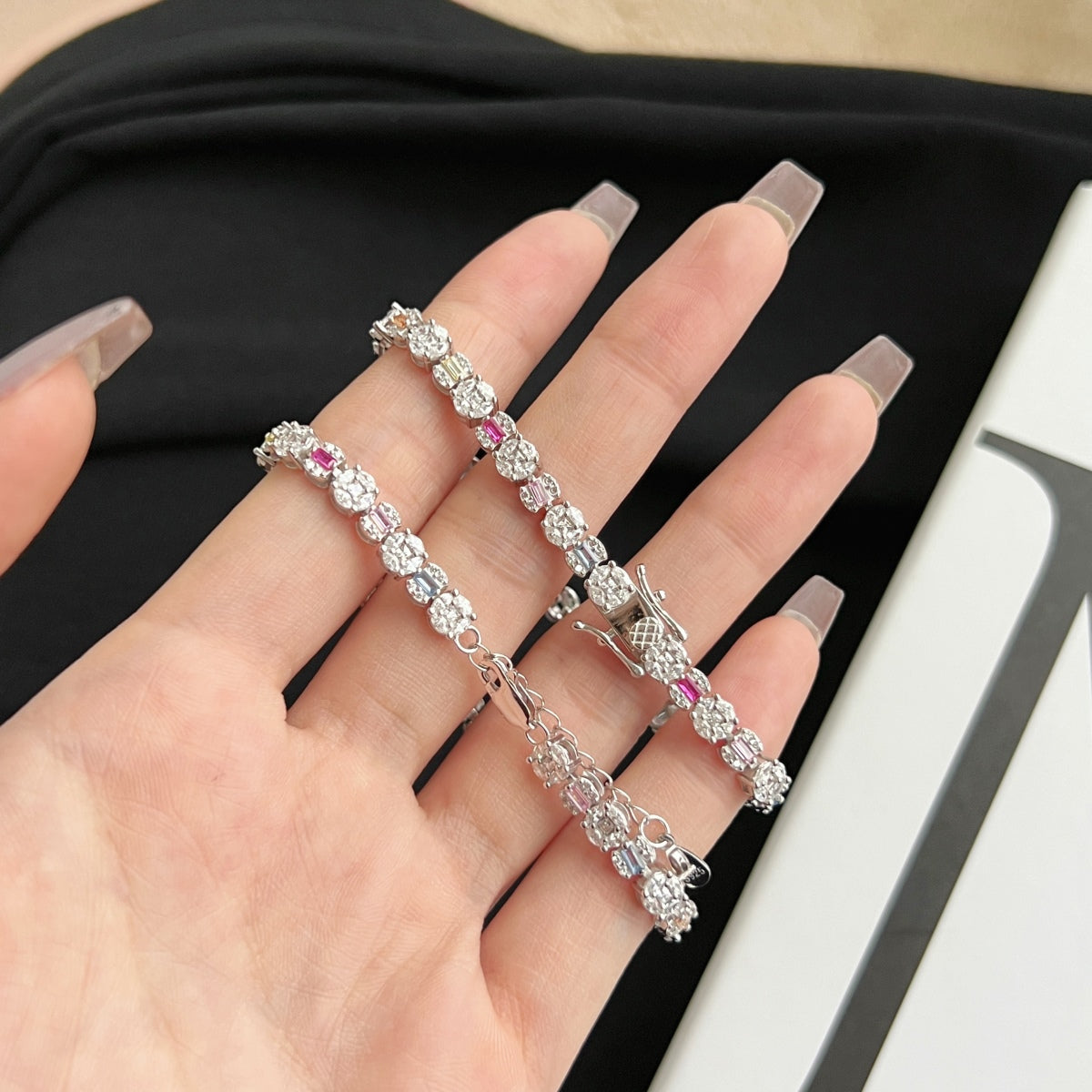 [Clover Jewels]Dazzling Radiant Multi Cut Daily Bracelet