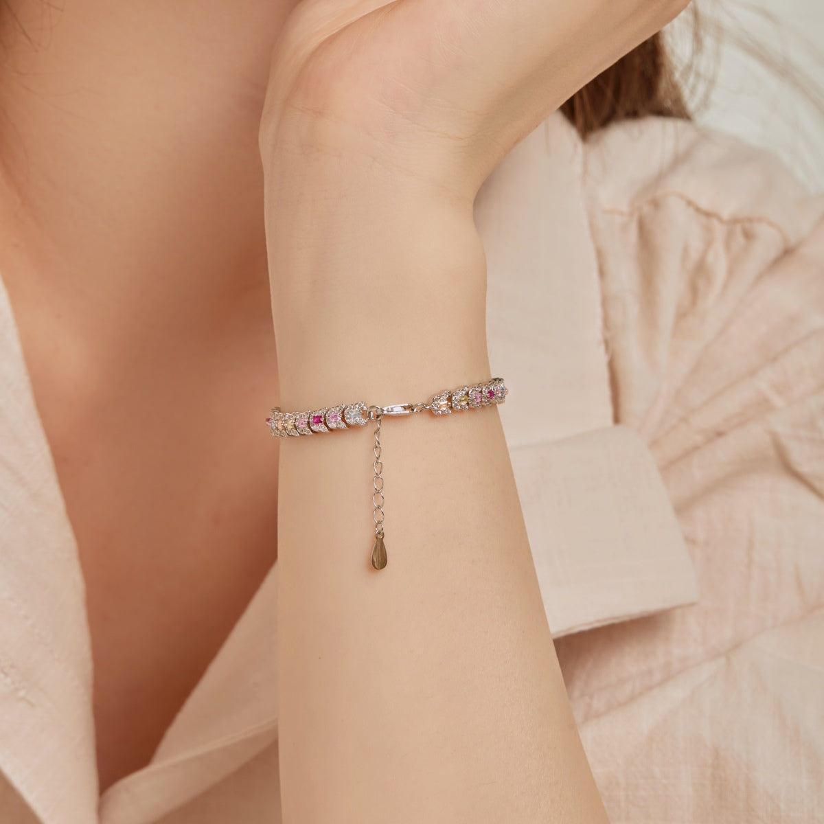 [Clover Jewels]Delicate Colorful Multi Cut Daily Bracelet