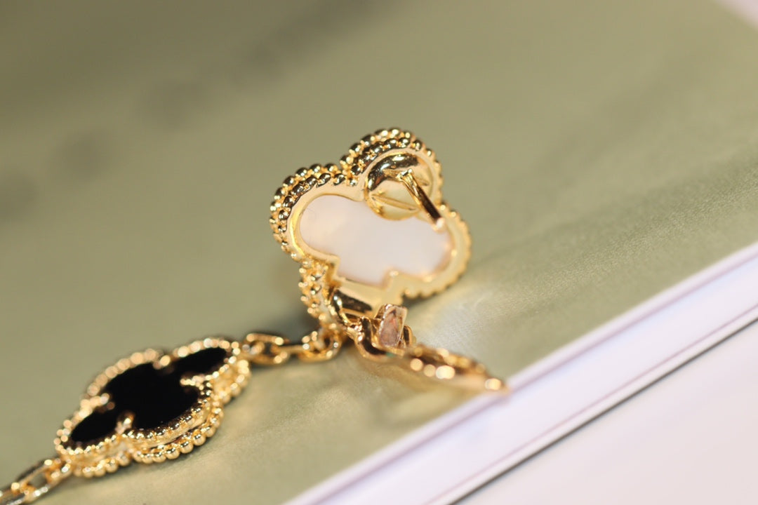 [Clover Jewels]CLOVER EARRINGS GOLD ONYX MOP 3 MOTIF