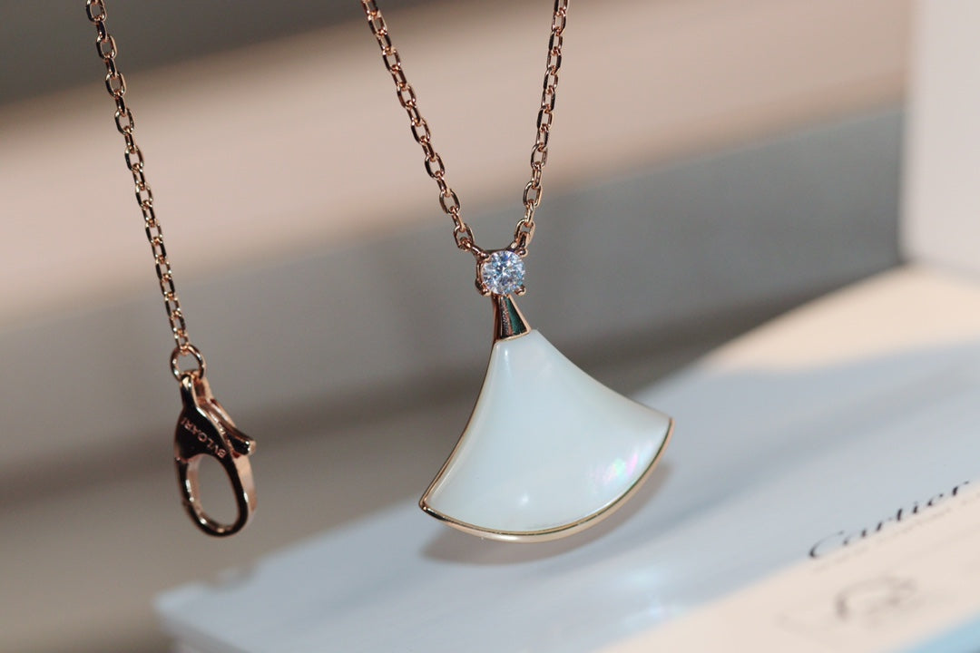 [Clover Jewels]DREAM NECKLACE WHITE MOP PINK GOLD 1 DIAMOND