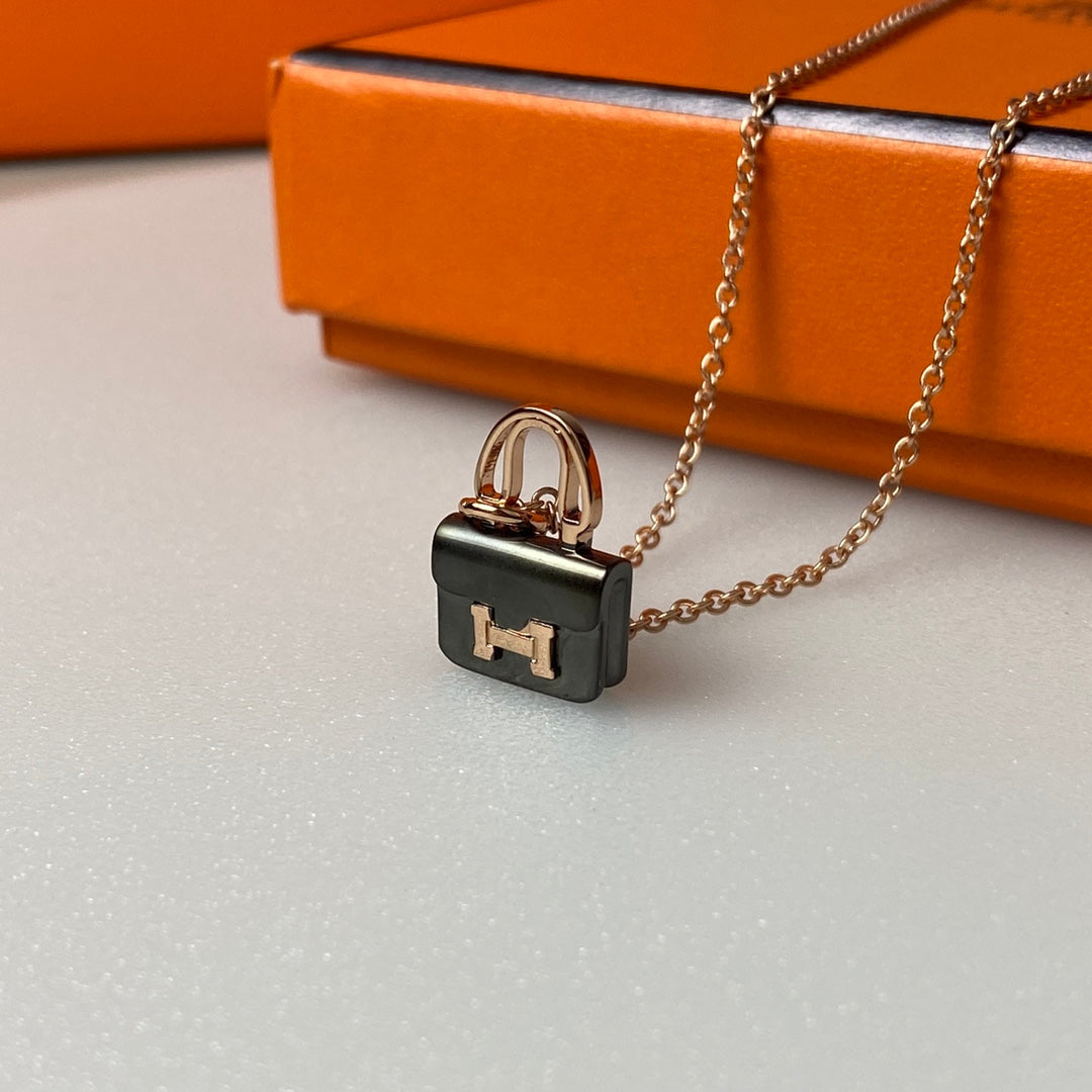 [Clover Jewels]CONSTANCE BLACK PEDANT PINK GOLD NECKLACE