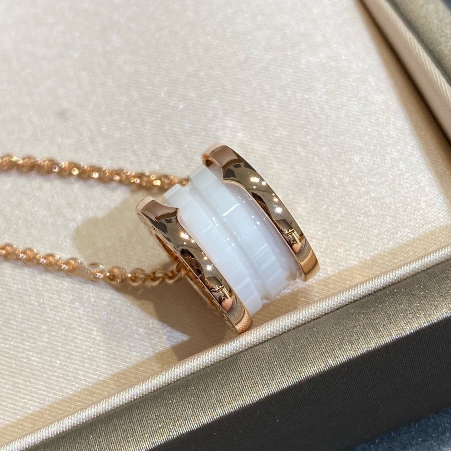 [Clover Jewels]ZERO 1 WHITE CERAMIC PINK GOLD NECKLACE