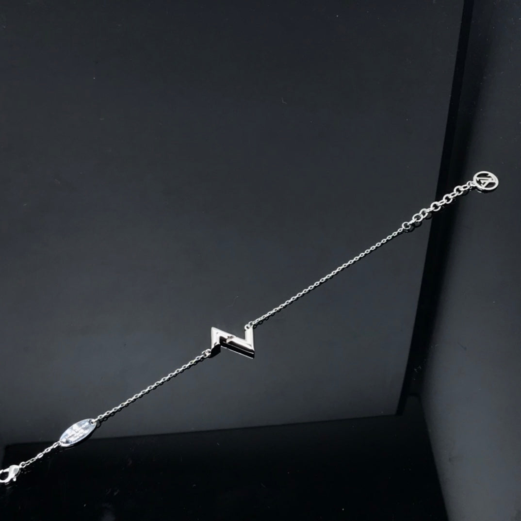 [Clover Jewels]VOLT LV LOGO BRACELET