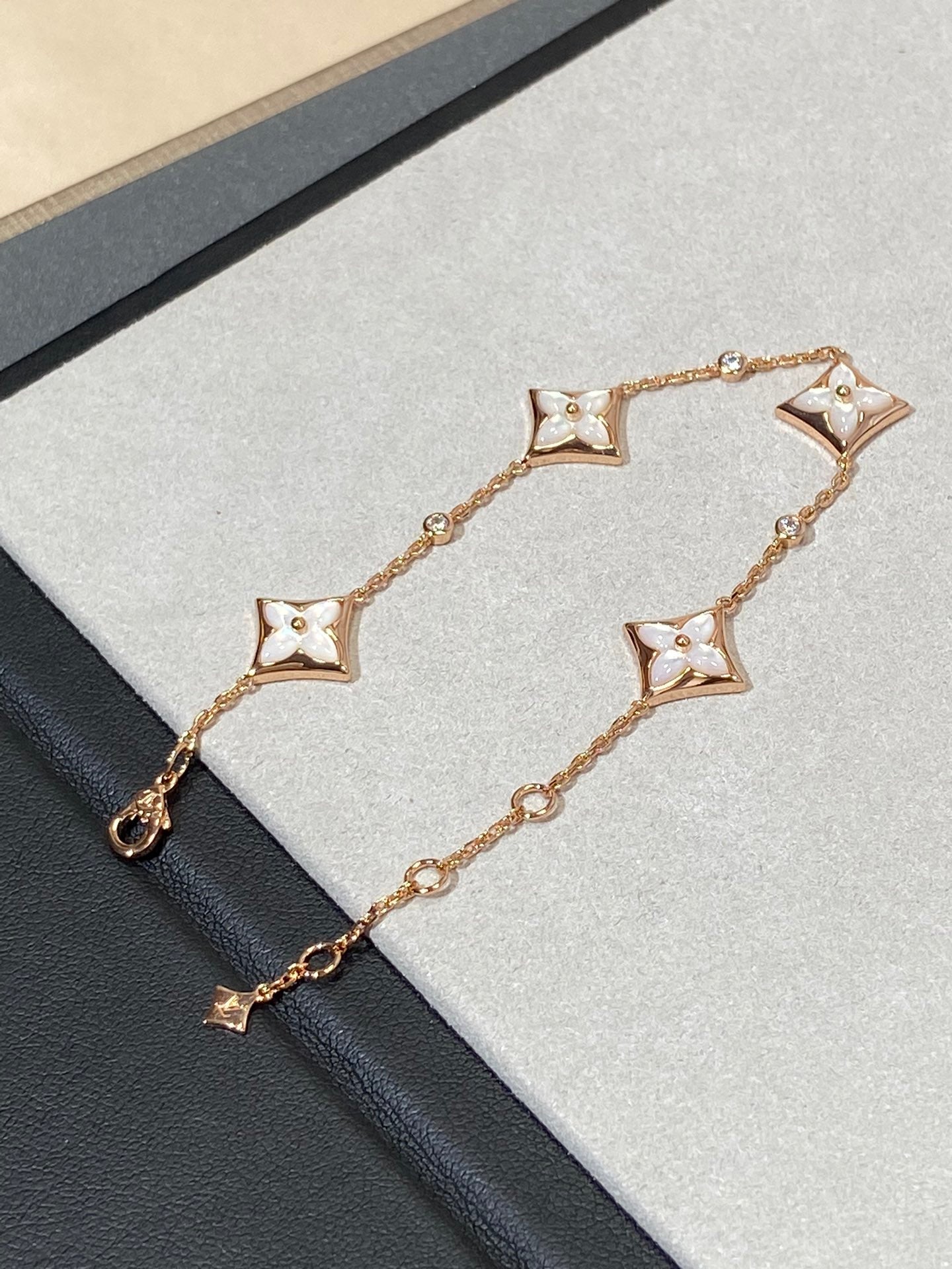 [Clover Jewels]STAR 4 MOTIF MOP DIAMOND PINK GOLD BRACELET