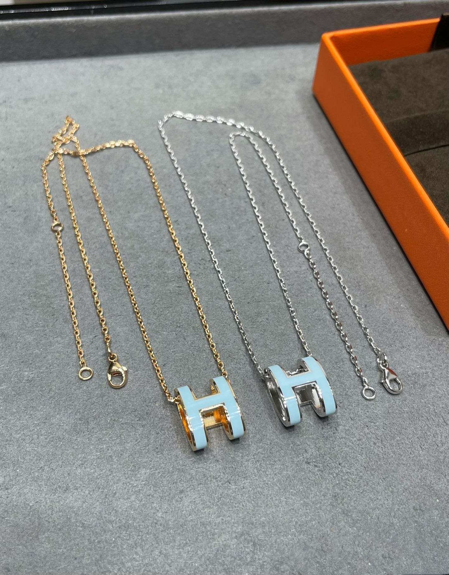 [Clover Jewels]POP H SKY BLUE NECKLACE