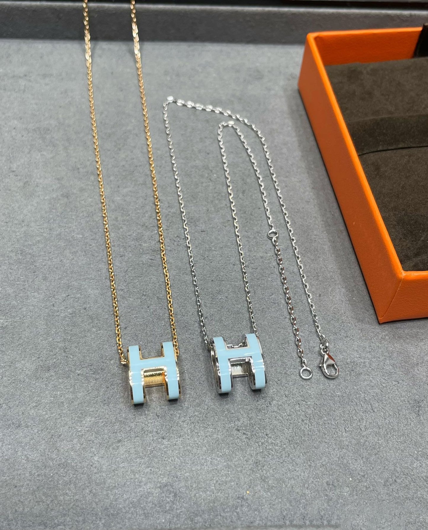 [Clover Jewels]POP H SKY BLUE NECKLACE