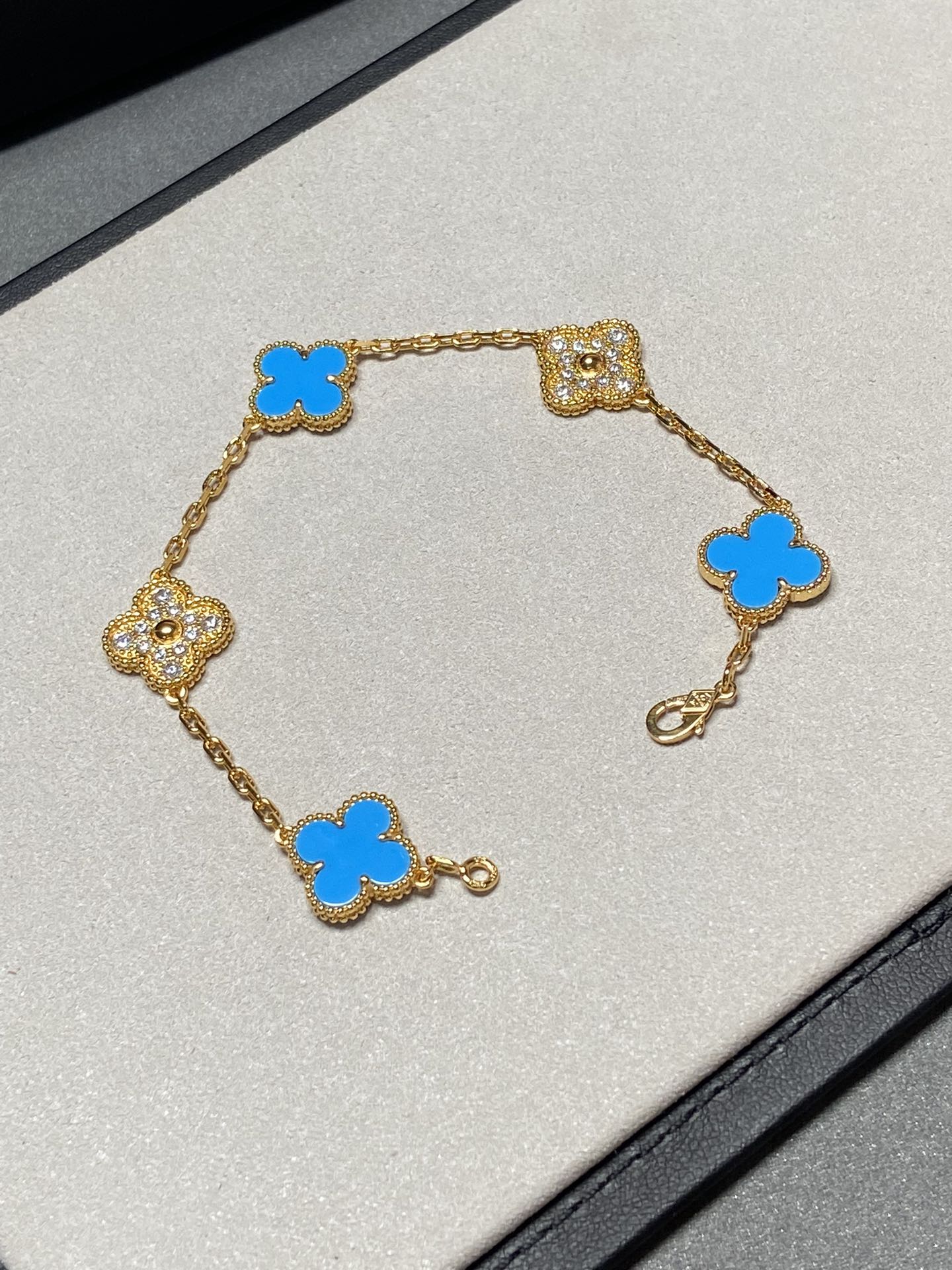 [Clover Jewels]CLOVER 5 MOTIF BLUE CHALCEDONY DIAMOND GOLD BRACELET