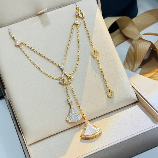 [Jesse Jewelry]TRAUMKETTE WEISSE PERLMUTT VOLL DIAMANTEN