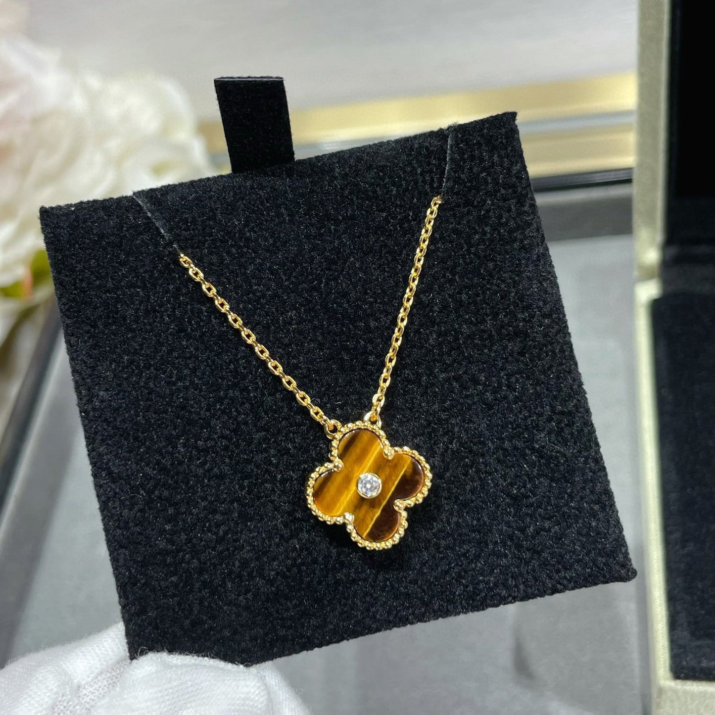 [Clover Jewels]CLOVER 15MM DIAMOND AND YELLOW TIGER'S EYE AGATE necklace