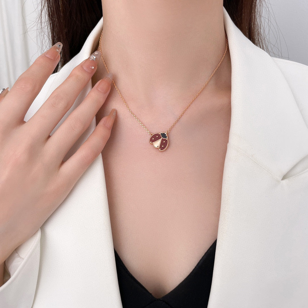 [Clover Jewels]LUCKY  CARNELIANS LADYBUG NECKLACE