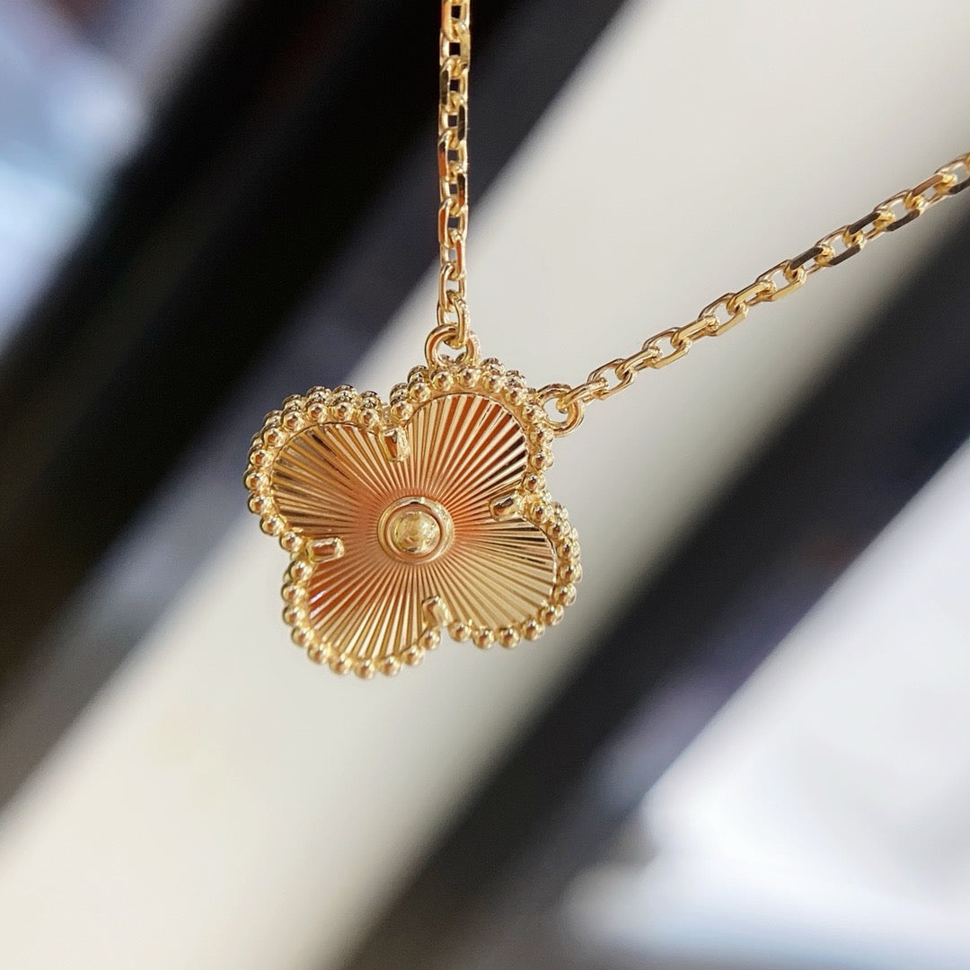 [Clover Jewels]CLOVER 15MM LASER NECKLACE