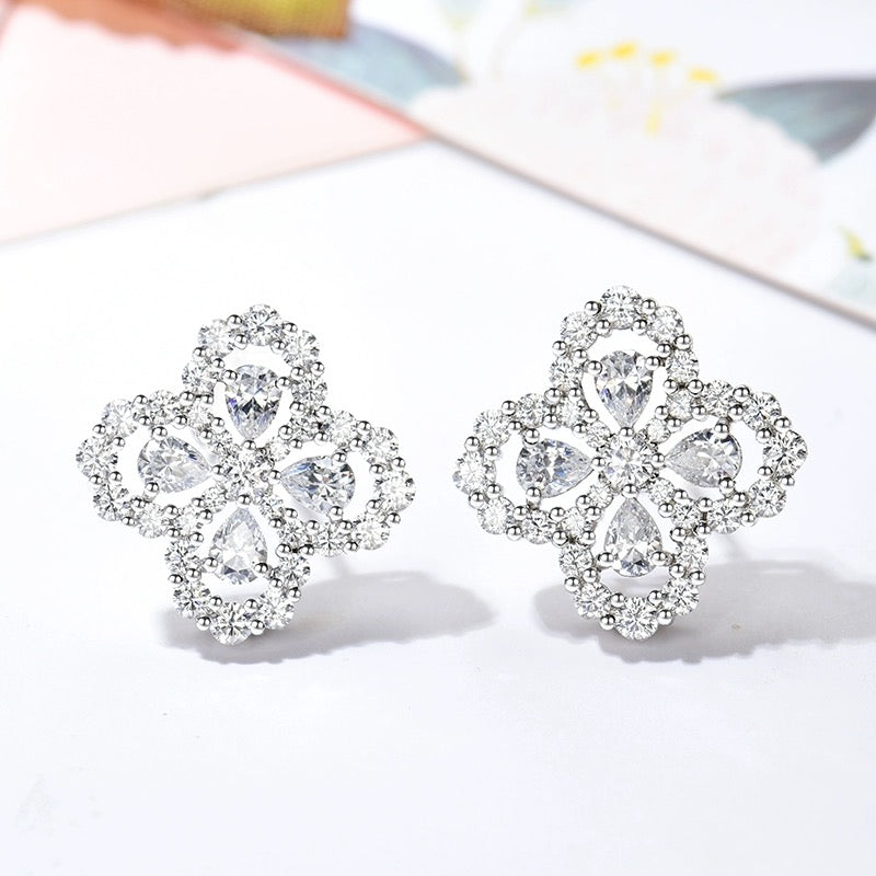 [Clover Jewels]LOOP EARRINGS FULL MOTIF DIAMOND 16MM