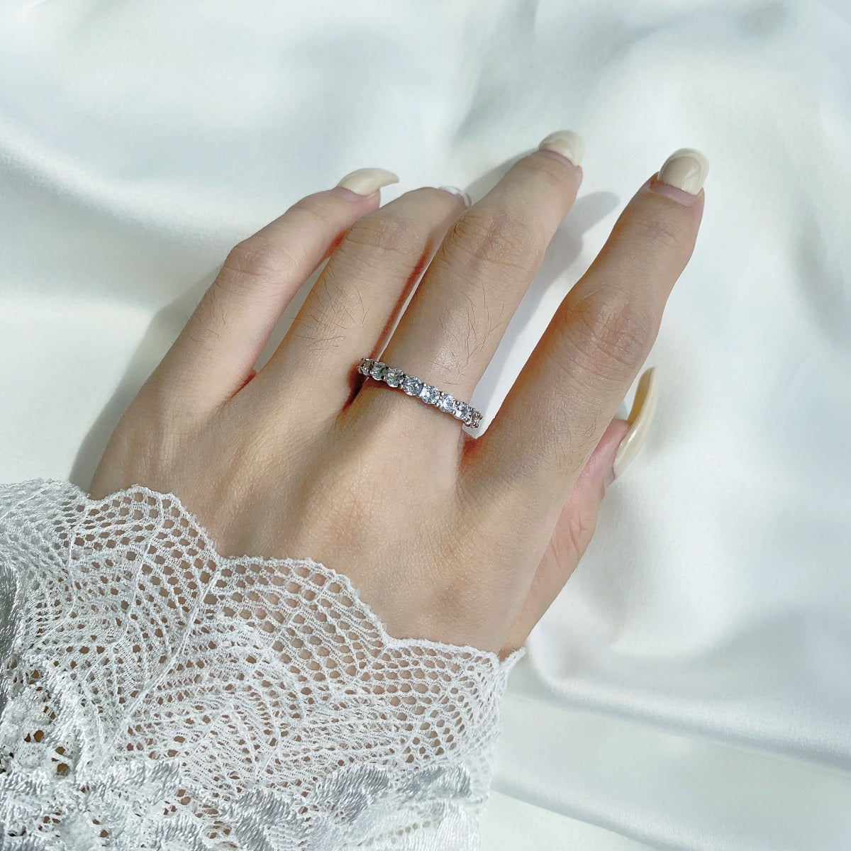 [Clover Jewels]Sparkling Round Cut Tennis Ring