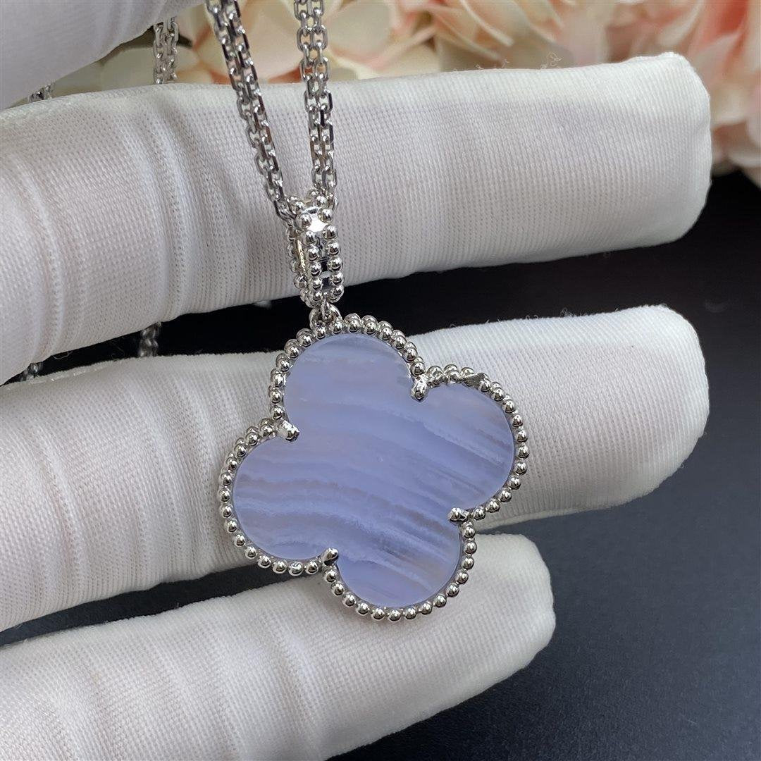 [Clover Jewels]CLOVER SILVER CHALCEDONY BIG CLOVER NECKLACE