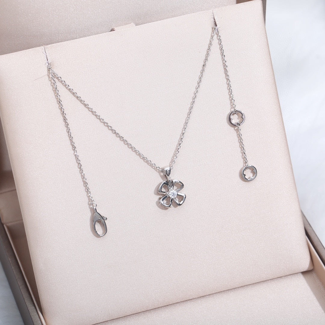 [Clover Jewels]FIOREVER NECKLACE DIAMOND CENTER